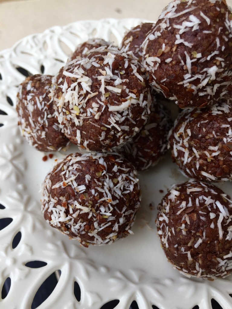 Peanut Butter Dark Chocolate Protein Balls at Corine Wolfe blog